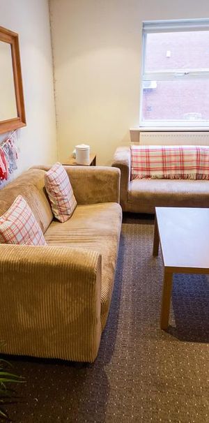 3 bedroom apartment to rent - Photo 1