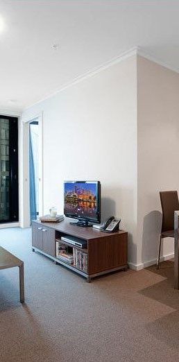 The ultimate executive pad with an award-winning pedigree! - Photo 1