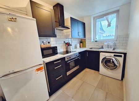 3 bedroom flat share to rent - Photo 5