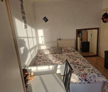 Tyers Street, London, SE11 - Photo 2