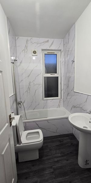 Room in a Shared House, Fleeson Street, M14 - Photo 1