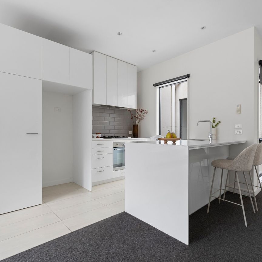 44 Amelia Street, Brunswick VIC 3056 - House For Rent | Domain - Photo 1