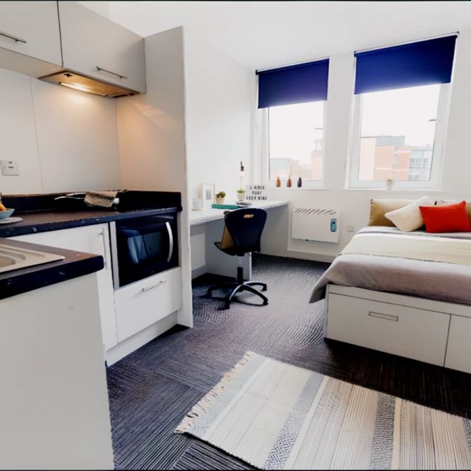 Bronze Studio Plus - Photo 1