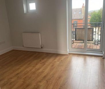 2 bedroom apartment to rent - Photo 3