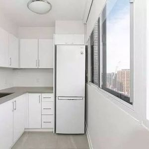 Dec ✔ Bloor/Yonge Bach apt $all-incl (gym, party room) - Photo 2