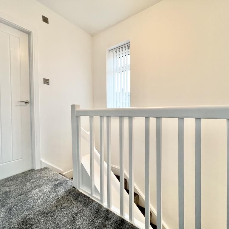 3 bedroom semi-detached house to rent - Photo 1