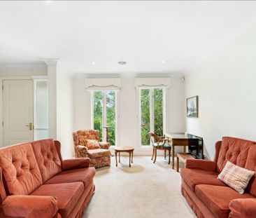 Private Garden Retreat in Quiet Balwyn North Pocket - Photo 3