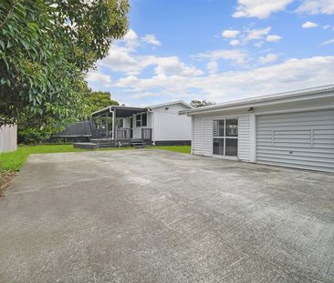 Smart and fully fenced - Photo 2