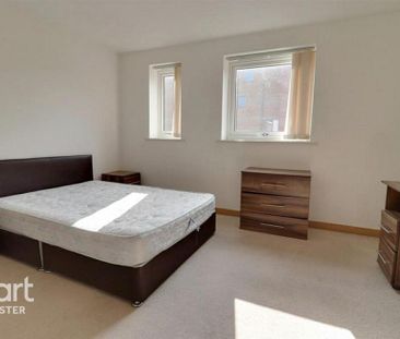 3 bedroom terraced house to rent - Photo 6