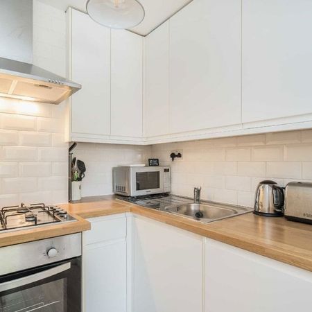 St. James Terrace, SW12 8HJ, London - Photo 3