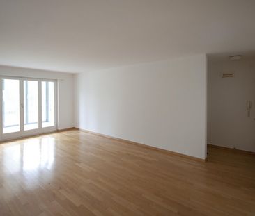 Ihre grosszügige Wohnung in grüner Umgebung! - Photo 1