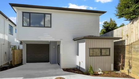 Moderm 3 bedrooms house in Glen Eden - Photo 3