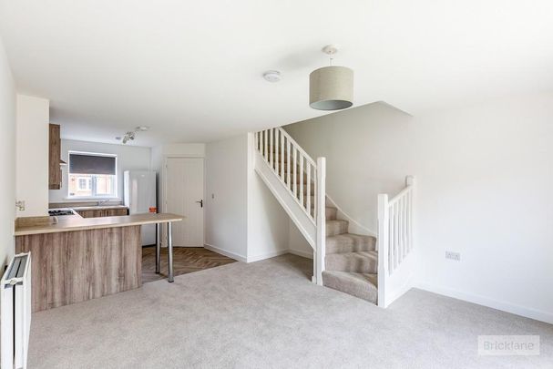 2 bedroom semi-detached house to rent - Photo 1