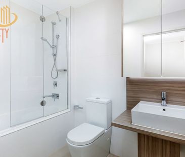 Modern 2-bedroom plus study apartment for lease - Photo 3