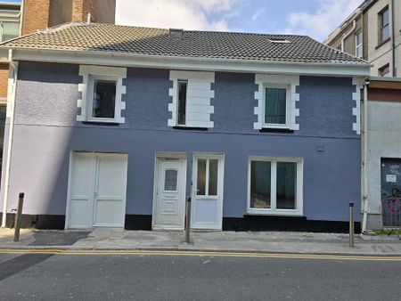10 bedroom house share to rent - Photo 3