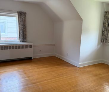 For Lease - 55 Craigmore Crescent, Toronto, Ontario - Photo 2
