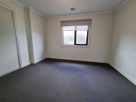 3 Bedroom Home Only around the Corner from Monash University... - Photo 3