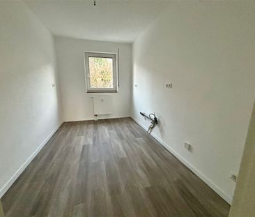 Komplett Renoviert ! Hübsche 2 Zi.-Whg. mit Balkon, AR und TG-Stell... - Foto 5