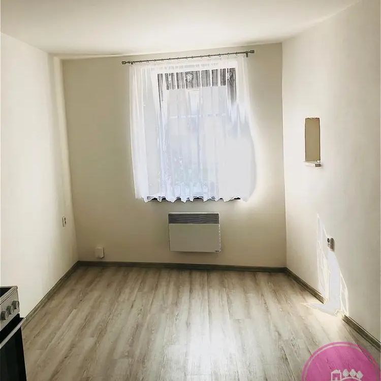 Pronájem bytu - rodinného domu 2+kk po kompletní rekonstrukci v Olomouci Řepčíně - Photo 1