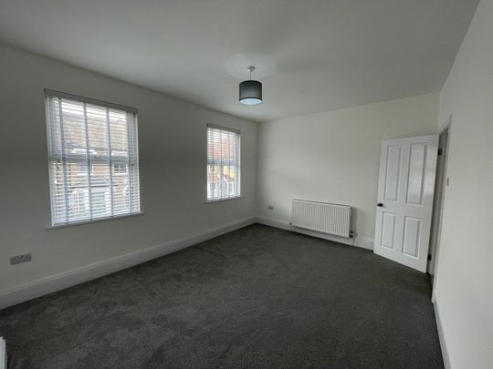 2 Bed Flat, Napier Road, N17 - Photo 1