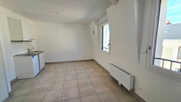 Location Appartement 1 pièce 28m² ORLEANS 45000 - Photo 1