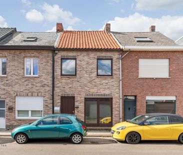 Rijwoning met 2 slpkrs en tuin in het centrum van Bonheiden - Foto 2
