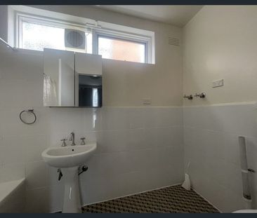 2/43A Chapel Street, St Kilda, Vic 3182 - Photo 4