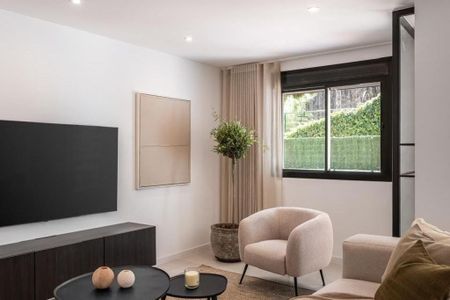 3 bedroom luxury Apartment for rent in Nueva Andalucia, Andalusia - Photo 3