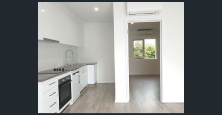 MODERN ONE BEDROOM IN THE HEART OF ORMOND! - Photo 4