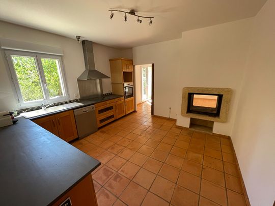 VILLA ROGNES 211M² - Photo 1