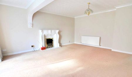 Harmsworth Drive, Heaton Moor, Stockport, SK4 4RP - Photo 3