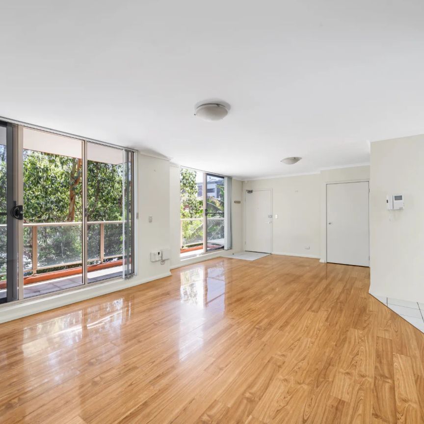 Ultimate lifestyle of comfort and convenience - Photo 1