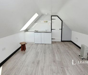 maisonette to rent Kingsland Beach, West Mersea, Colchester, Essex, CO5 - Photo 2