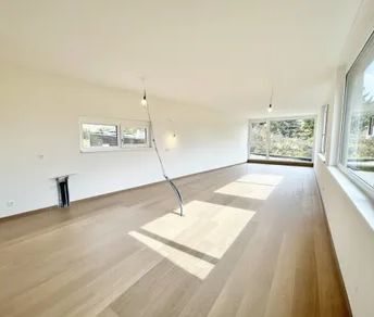 TRAUMHAFTE MIETOPTION ÜBER DEN WEINBERGEN | Erstbezug | 4 Zimmer | 2 Terrassen | Absolute Ruhelage | Aufzug bis in die Wohnung - Photo 3