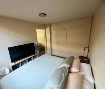 Elizabeth Bay - Photo 4