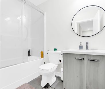 For Lease - 1317 Shevchenko Boulevard, Oakville, Ontario - Photo 1