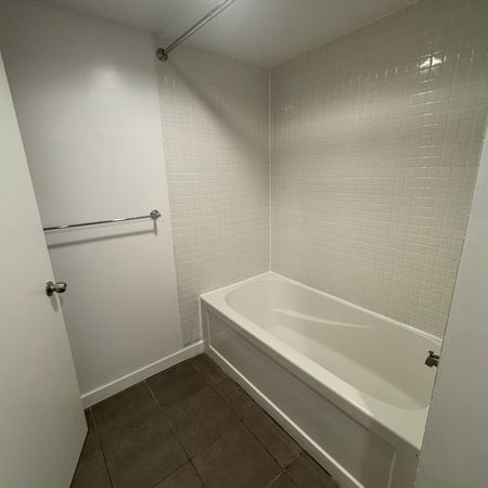 Blueridge Apartments - Photo 3