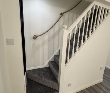 3 bedroom end of terrace house to rent - Photo 6