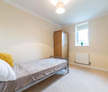 2 bed apartment to rent in Chillingham Road, Heaton, NE6 - Photo 4