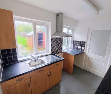 3 bedroom semi-detached house to rent - Photo 6