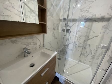 A LOUER - AIX EN PROVENCE - CHAMBRE EN COLOCATION AVEC BALCON - Photo 5