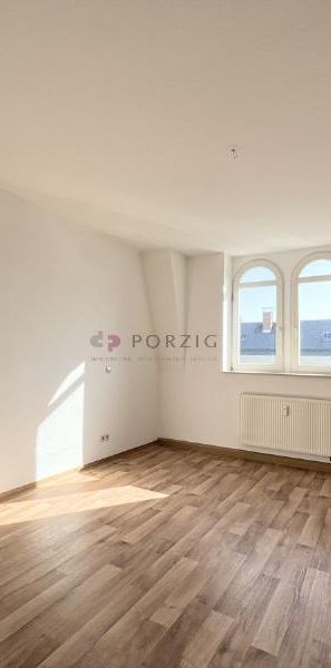 2 Zimmer. Stil. Einbauküche. - Photo 1