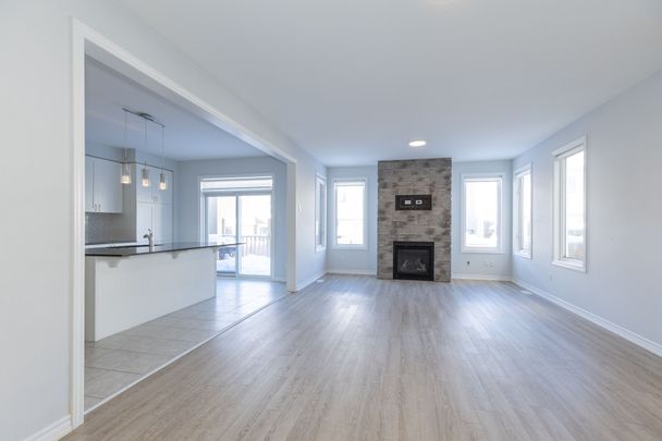 For Lease - 937 Shimmerton Circle, Kanata, Ontario - Photo 1