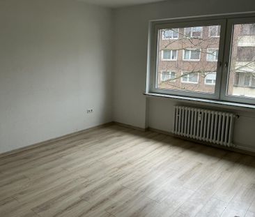 Prima 3-Zimmer-Wohnung mit Balkon und neuem Badezimmer in Hagen Vor... - Photo 1