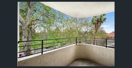 South Yarra Apartment – Light, Bright & Convenient | FLARE REAL ESTATE - Photo 5