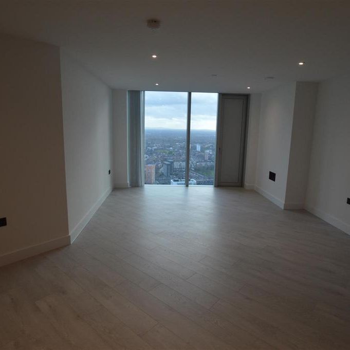 3 bedroom flat to rent - Photo 1