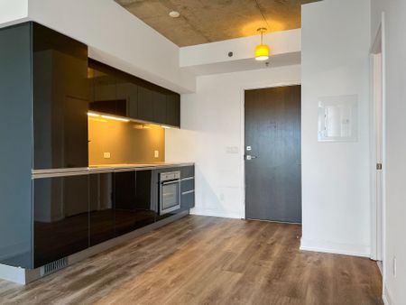 For Lease - 20 Gladstone Avenue Unit# 511, Toronto, Ontario - Photo 5