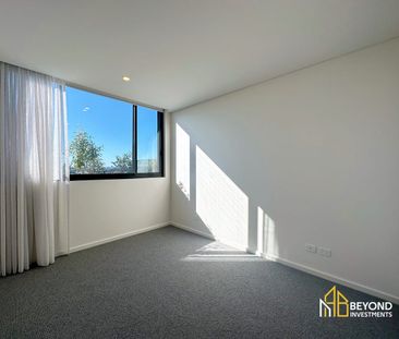 Near New Modern 2 Bedroom Apartment Walking Distance to Homebush St... - Photo 2