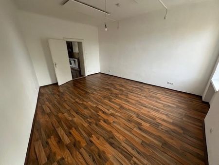 PROVISIONSFREI – Jakomini – 68m² – 2 Zimmer – extra Küche – Balkon – neuwertig - Photo 3