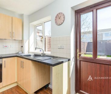 2 bedroom terraced house to rent - Photo 1